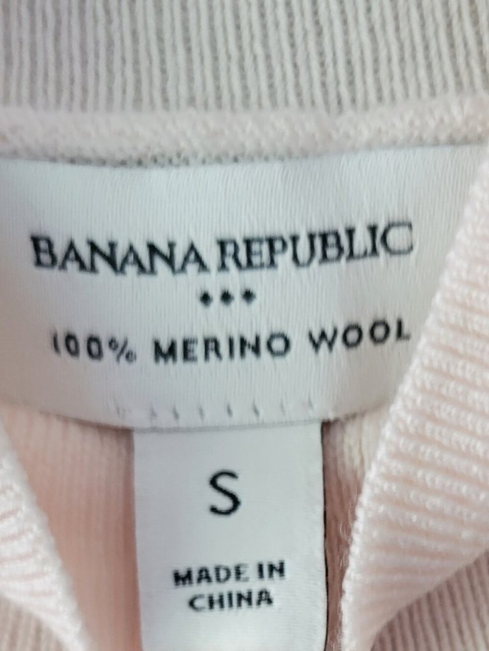 Banana Republic pale pink mock-neck sleeveless knit top 100% merino wool NWT - Picture 3 of 9